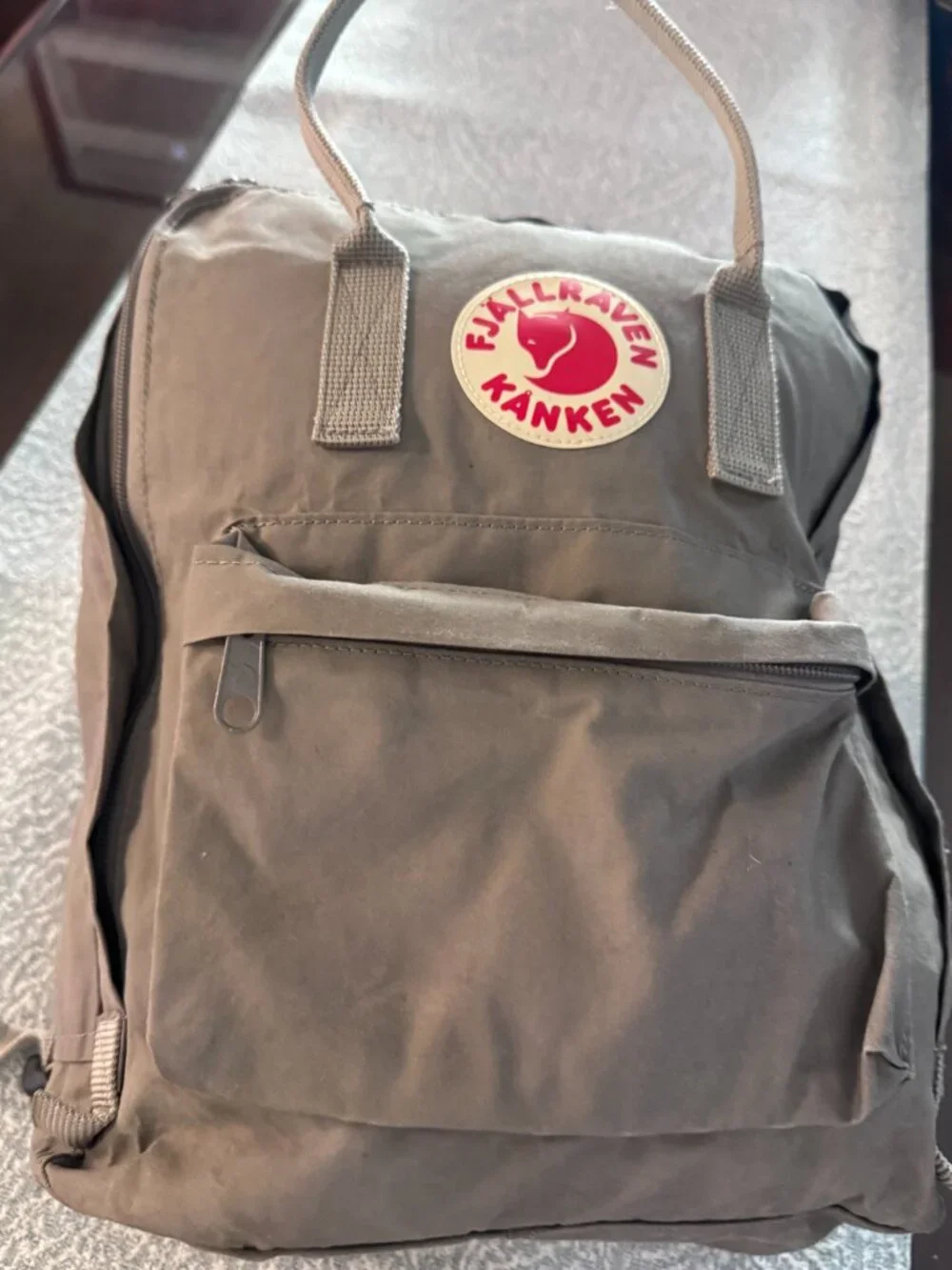 Fjallraven Kanken Classic Backpack Grey Fog Clay Excellent Condition